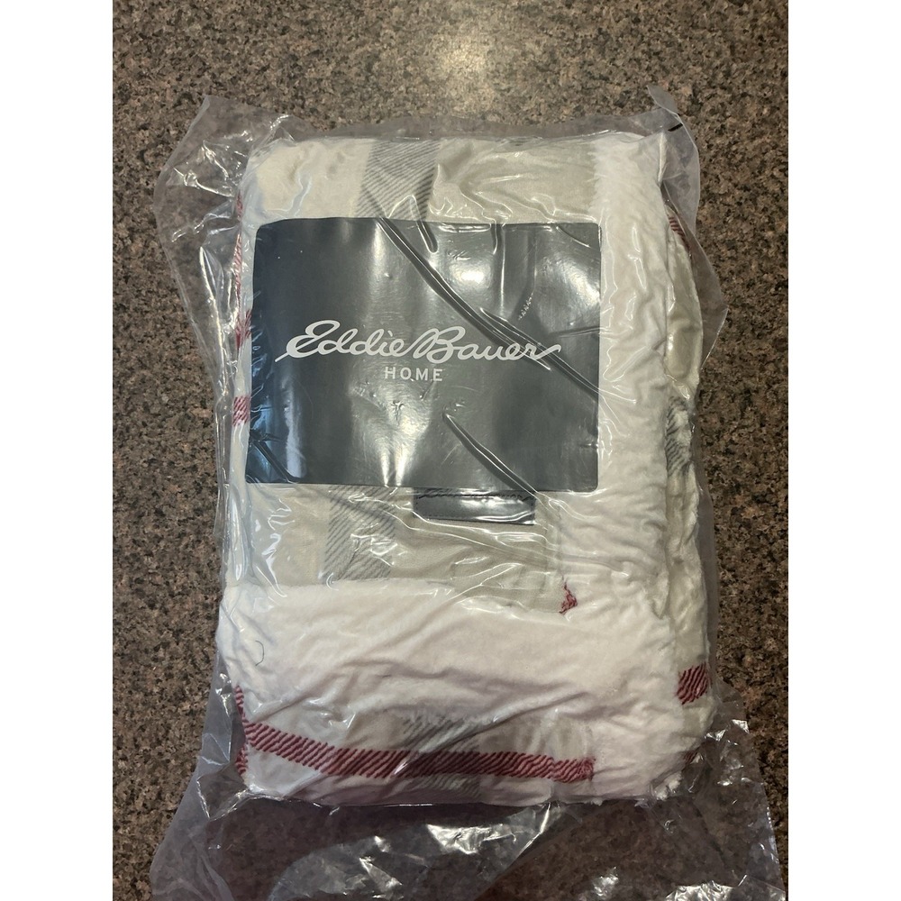 Eddie Bauer Home NEW Edgewood Plaid Flannel Throw Blanket Reversible 50x60 Cozy